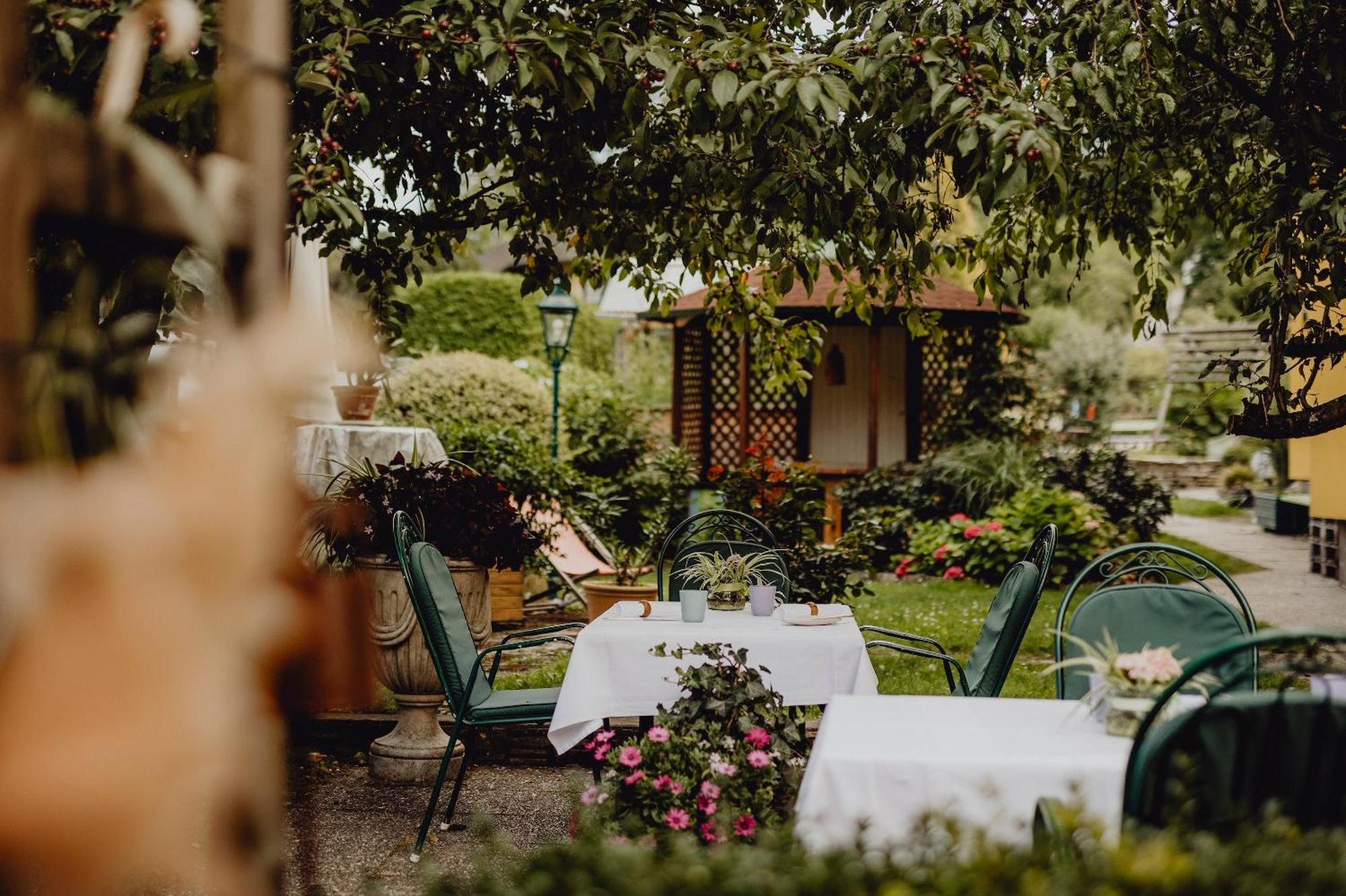 Landgasthof Zur Linde Laaben エクステリア 写真